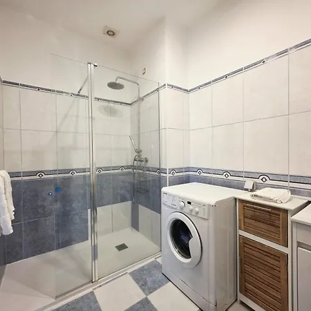 Blue Ship Apartman *